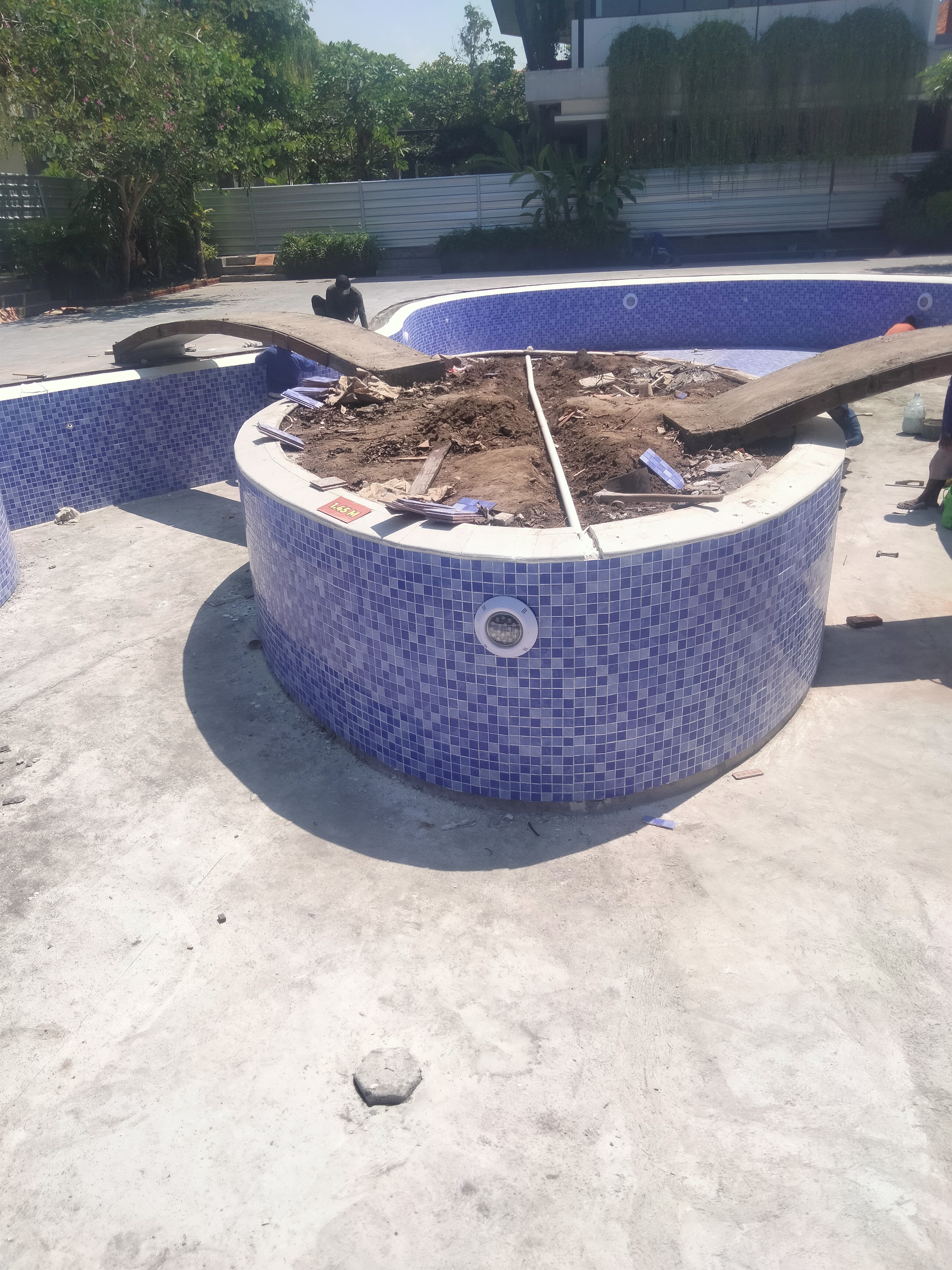 Perbaikan / Renovasi Kolam Renang 7